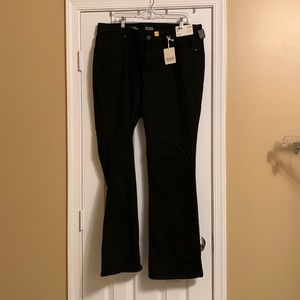 Mid rise slim fit stretch bootcut jean